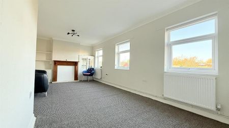 3 bedroom maisonette to rent - Photo 2