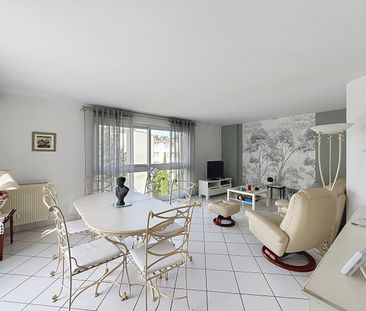 Apartment - Photo 2