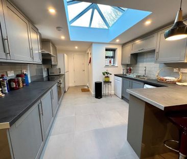 1 bedroom in a house share to rent - Photo 3