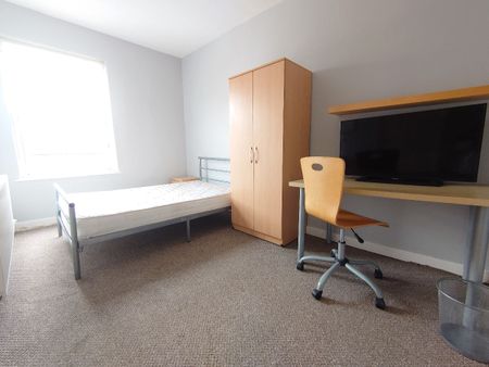 Holland Street, Fairfield. - Photo 2