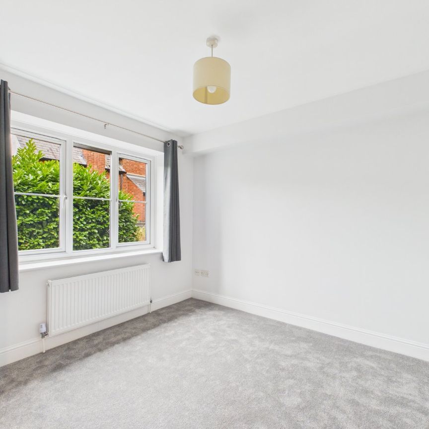 2 bedroom Flat in Lockton House, Wokingham - Photo 1