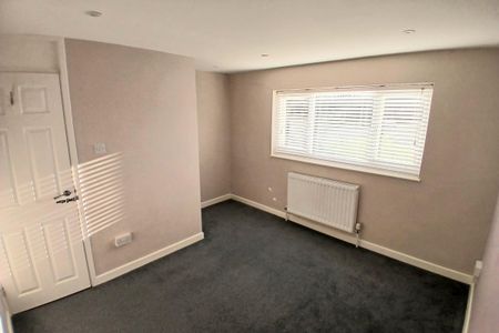 Kings Hedges - Photo 4