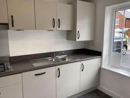 Green Field Way, Crewe, CW1 - Photo 4