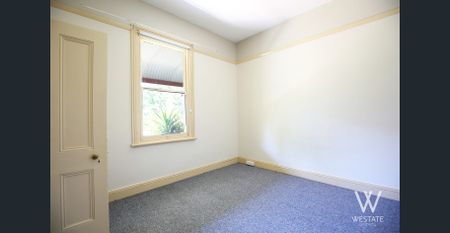 FAMILY HOME IN QUIET STREET - Photo 5