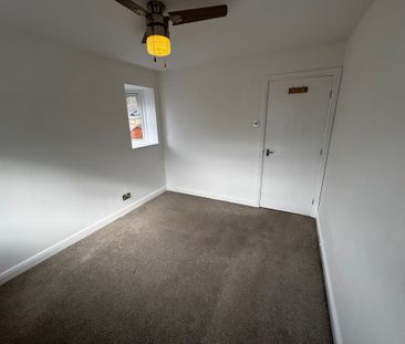 Newlands Road Oakengates, Telford - Photo 1