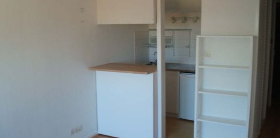 APPARTEMENT T1 BORDEAUX 21 m2 + Garage - Photo 2