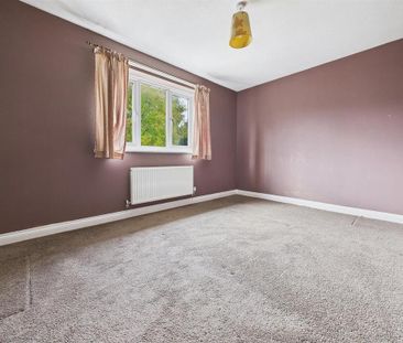 2 bedroom semi-detached house to rent - Photo 5