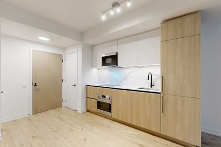 For Lease - 35 Parliament Street Unit# 913, Toronto, Ontario - Photo 2