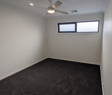 Modern Living in a Vibrant West Lakes Location.! - Photo 4