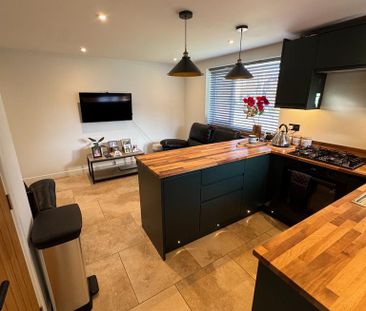 1 bedroom ground floor maisonette to rent - Photo 2