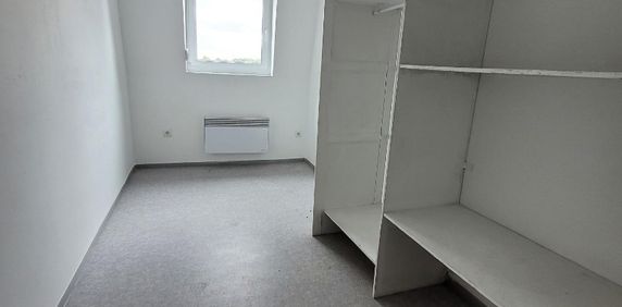 Location Appartement 3 pièces 65m² HAUSSY 59294 - Photo 2