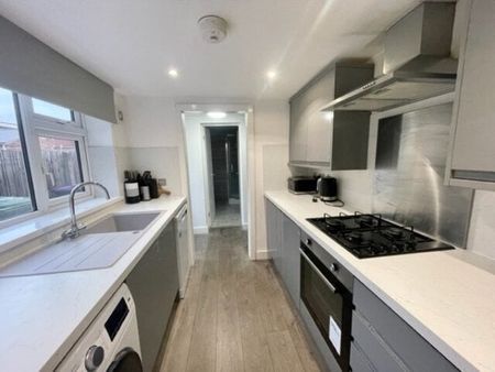 Tower Street, Boston, Property for rent - Photo 3