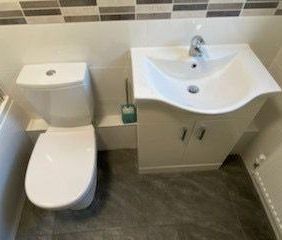 2 bedroom semi-detached house to rent - Photo 2