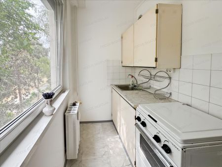 Kiadó jó állapotú panel lakás - Kecskemét - Photo 5