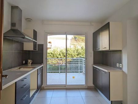 Location Appartement 3 pièces 78 m2 à Ajaccio - Photo 3