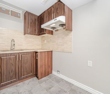 For Lease - 3056 Doyle Street, Mississauga, Ontario - Photo 1