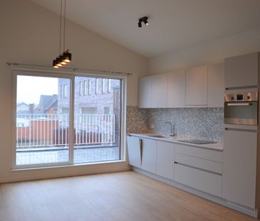 Modern appartement met terras, staanplaats en lift - Photo 2