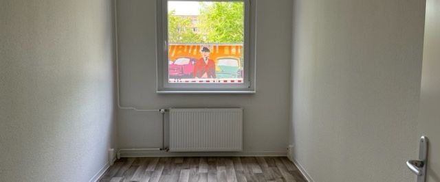 Sanierte 3 Raum-Wohnung im EG mit Dusche und Balkon - Foto 1