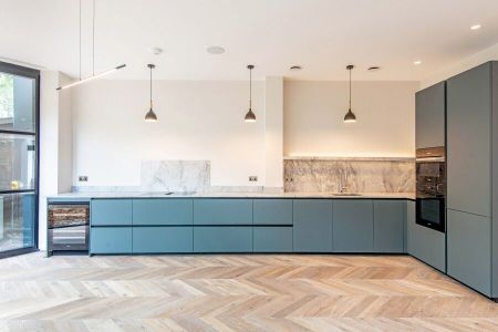 3 Bedroom Apartment To Let - Photo 4