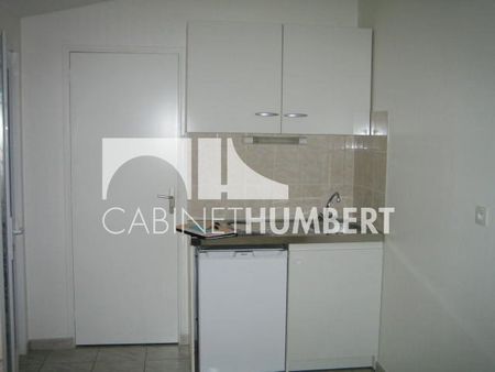 Location Appartement 1 pièce 16m² ST ETIENNE 42000 - Photo 2