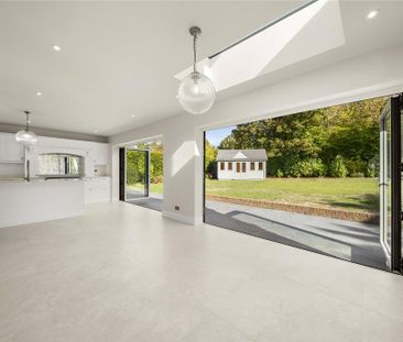 5 bedroom detached house to rent - Photo 1