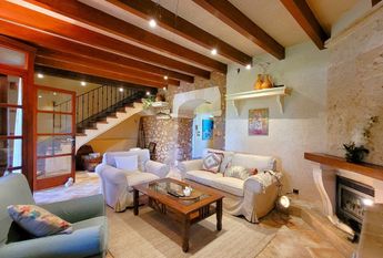 1188 Passeig Federico García Lorca, Manacor, Balearic Islands 07680