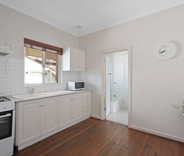 Fully furnished apartment in great location! - Photo 4