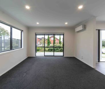 Beautiful Low-Maintenance Townhouse in Sought-After Flagstaff - Photo 6