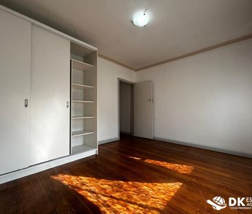 Family Home Close to Transport, Shops & Schools - Photo 5