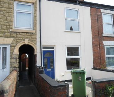 3 bed Terraced House, - Photo 6