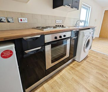 Foundry Lane, SO15 - Photo 5