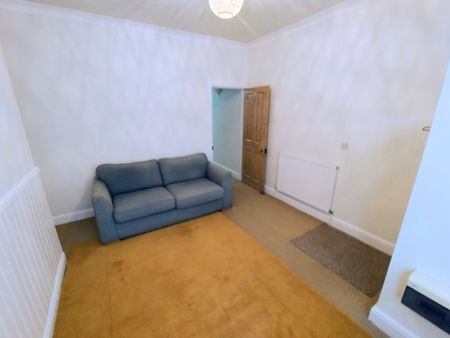 Westbourne Road, Penn, Wolverhampton - Photo 2