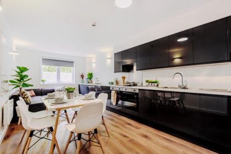 5 Bed Ensuite - First Floor - Photo 3