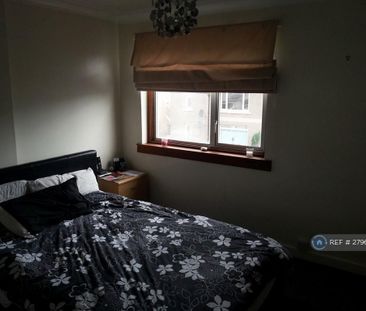 2 bedroom semi-detached house to rent - Photo 3