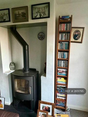 2 bedroom end of terrace house to rent - Photo 3