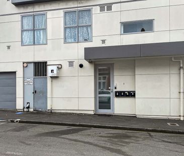 Apartment Living in Aro Valley - Photo 5