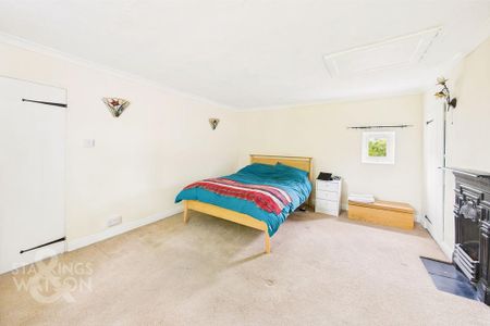 2 bedroom end of terrace house to rent - Photo 5