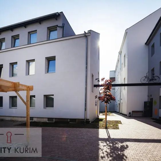 PRONÁJEM 1+KK, BRNO-ZÁBRDOVICE - Photo 1
