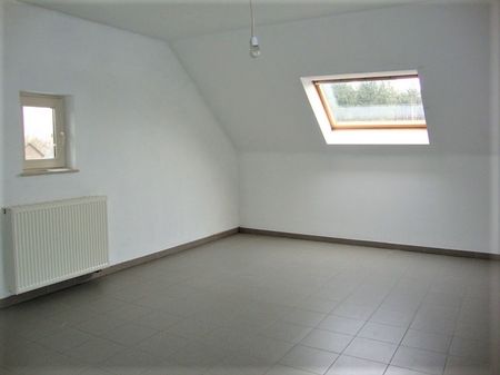 ruim appartement met terras en 2 slaapkamers. - Foto 2