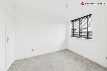 3 bedroom terraced house to rent - Photo 4