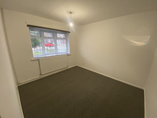 Friesland Drive, Wolverhampton, WV1 - Photo 1