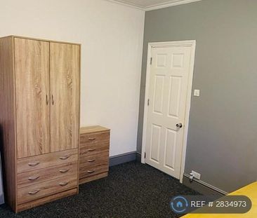 1 bedroom in a house share to rent - Photo 6