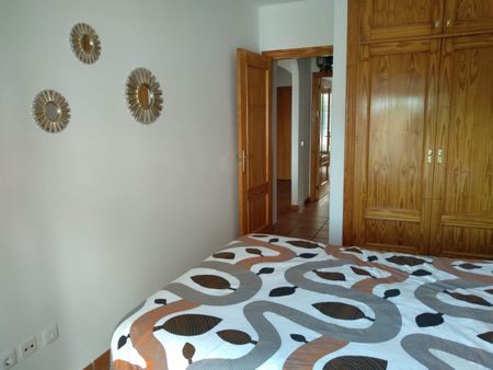 Apartment for winter rental situated in Frgiliana - Photo 3