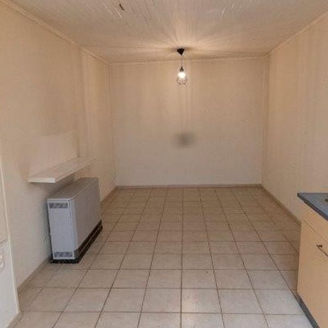 Appartement te huur in Meulebeke voor € 400 met 1 slaapkamer - Foto 1