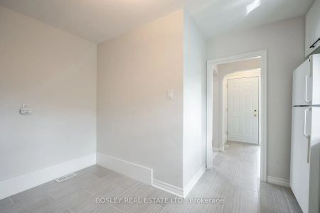 Property For Lease | E9055054 - Photo 3