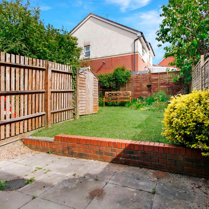 Armstrong Close, Bristol, Gloucestershire, BS35 2PQ - Photo 1