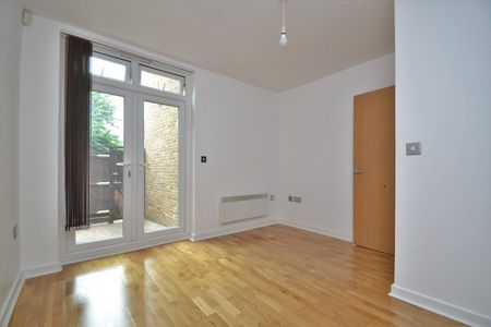 Springbank Road, London, SE13 - Photo 3