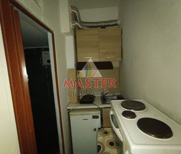 Studio/Γκαρσονιέρα για ενοικίαση Κέντρο (Χαριλάου) - Photo 3