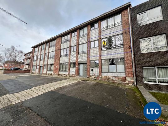 Zeer goed gelegen appartement met 2 slpks, terras en garage - Photo 1