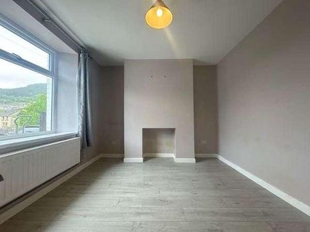 West View Terrace, Six Bells, Abertillery, NP13 - Photo 2